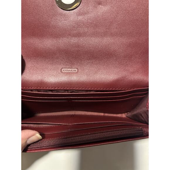 Coach Continental Turn-lock Soft Leather Dark Cherry Red Wallet Vintage EUC - Picture 4 of 5